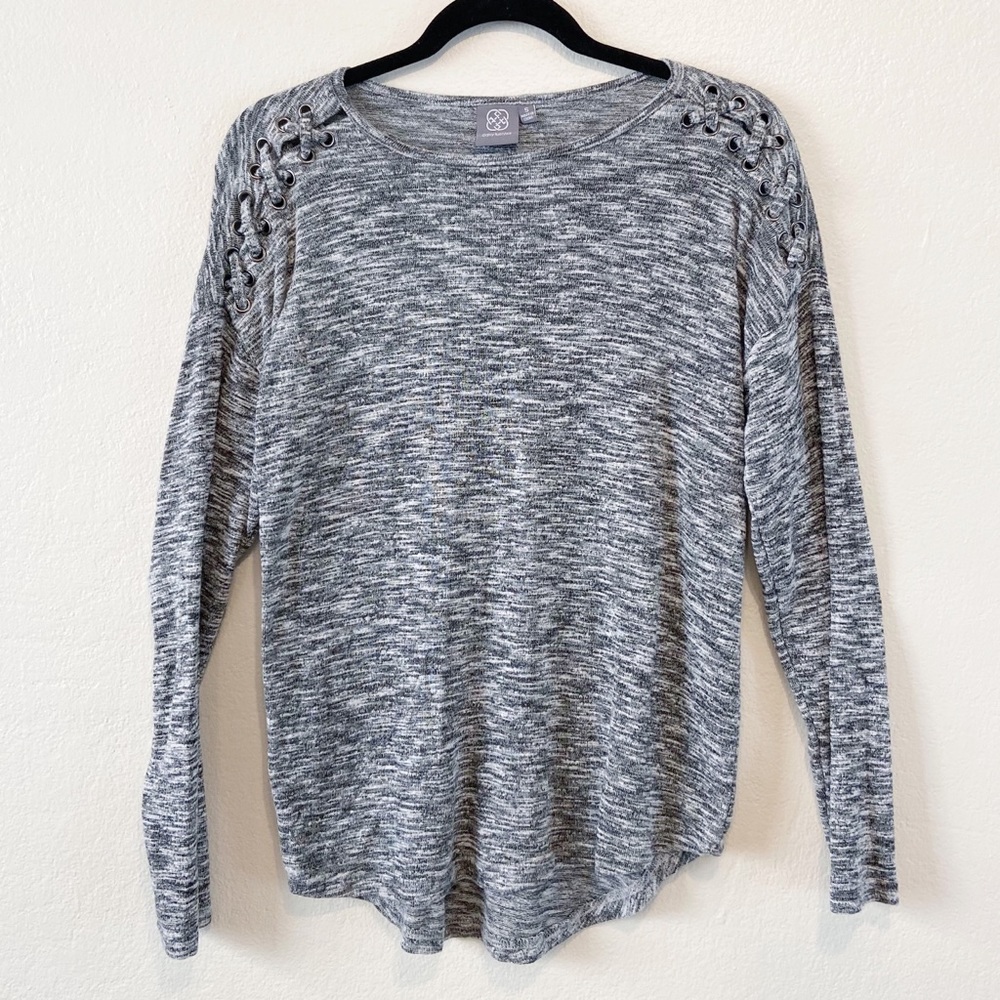 Daisy Fuentes Marled Gray Scoop Neck Sweater Small